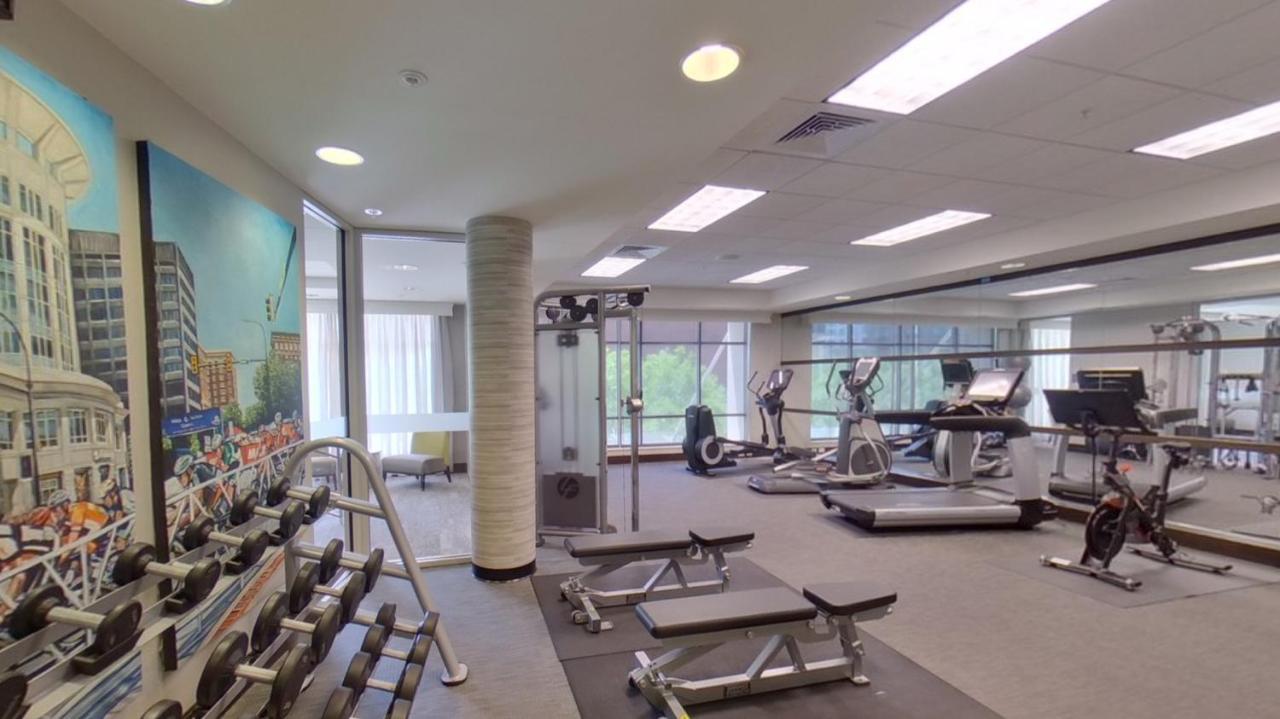 Courtyard By Marriott Greenville Downtown Экстерьер фото