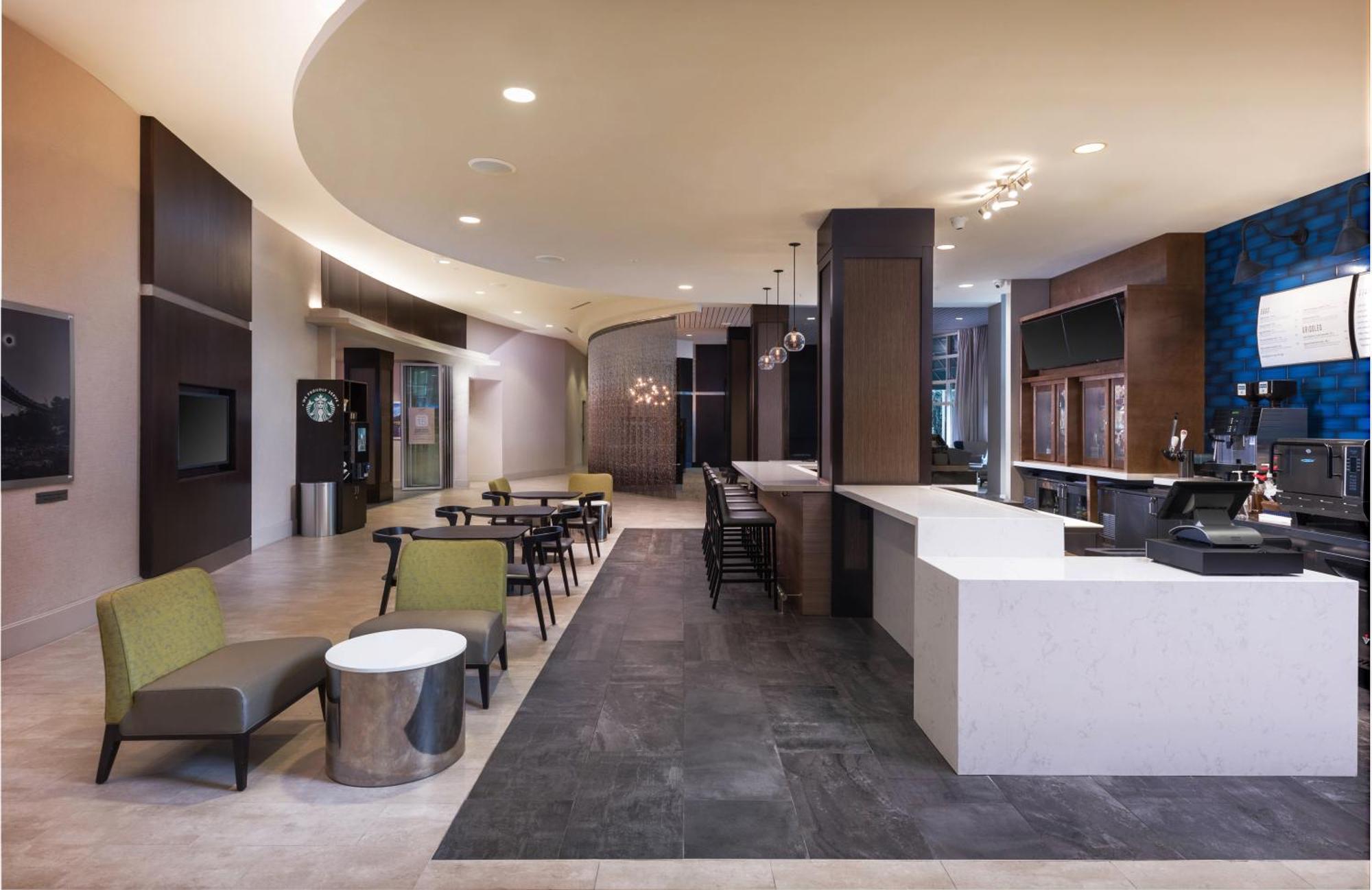 Courtyard By Marriott Greenville Downtown Экстерьер фото