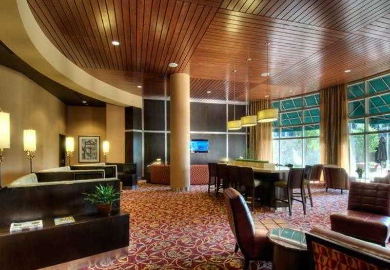 Courtyard By Marriott Greenville Downtown Экстерьер фото