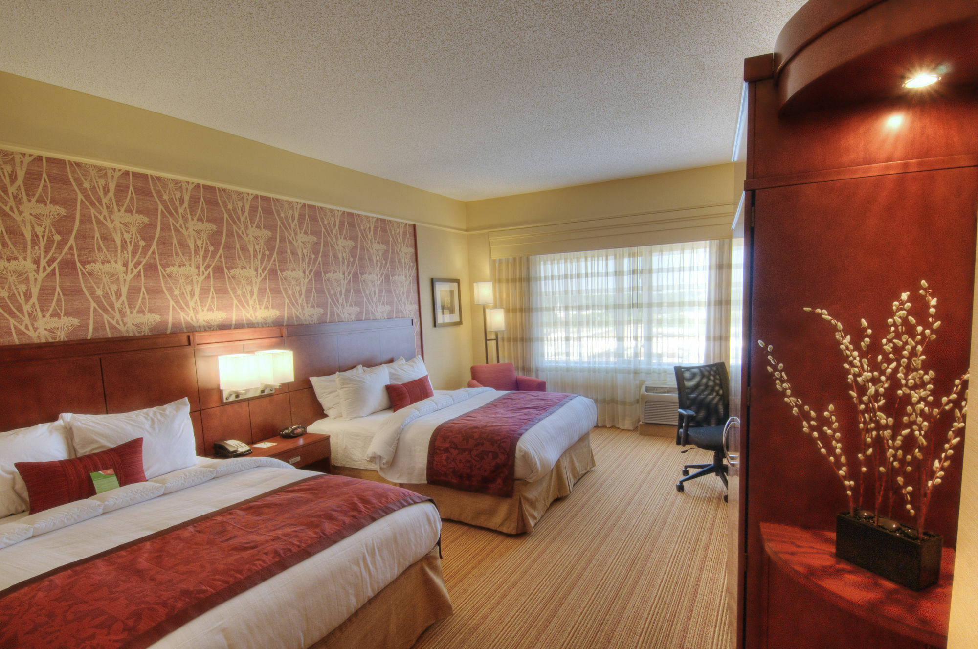Courtyard By Marriott Greenville Downtown Номер фото