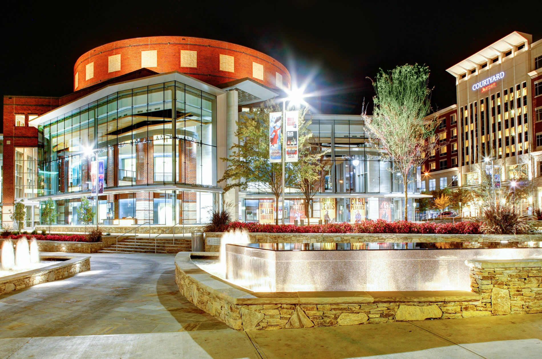 Courtyard By Marriott Greenville Downtown Экстерьер фото